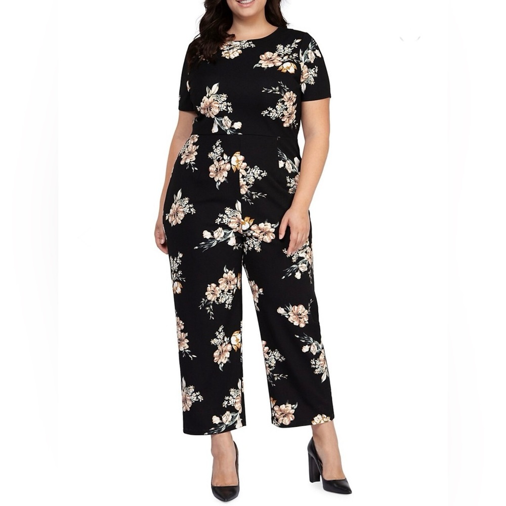 Floral Short-Sleeve Jumpsuit in Black